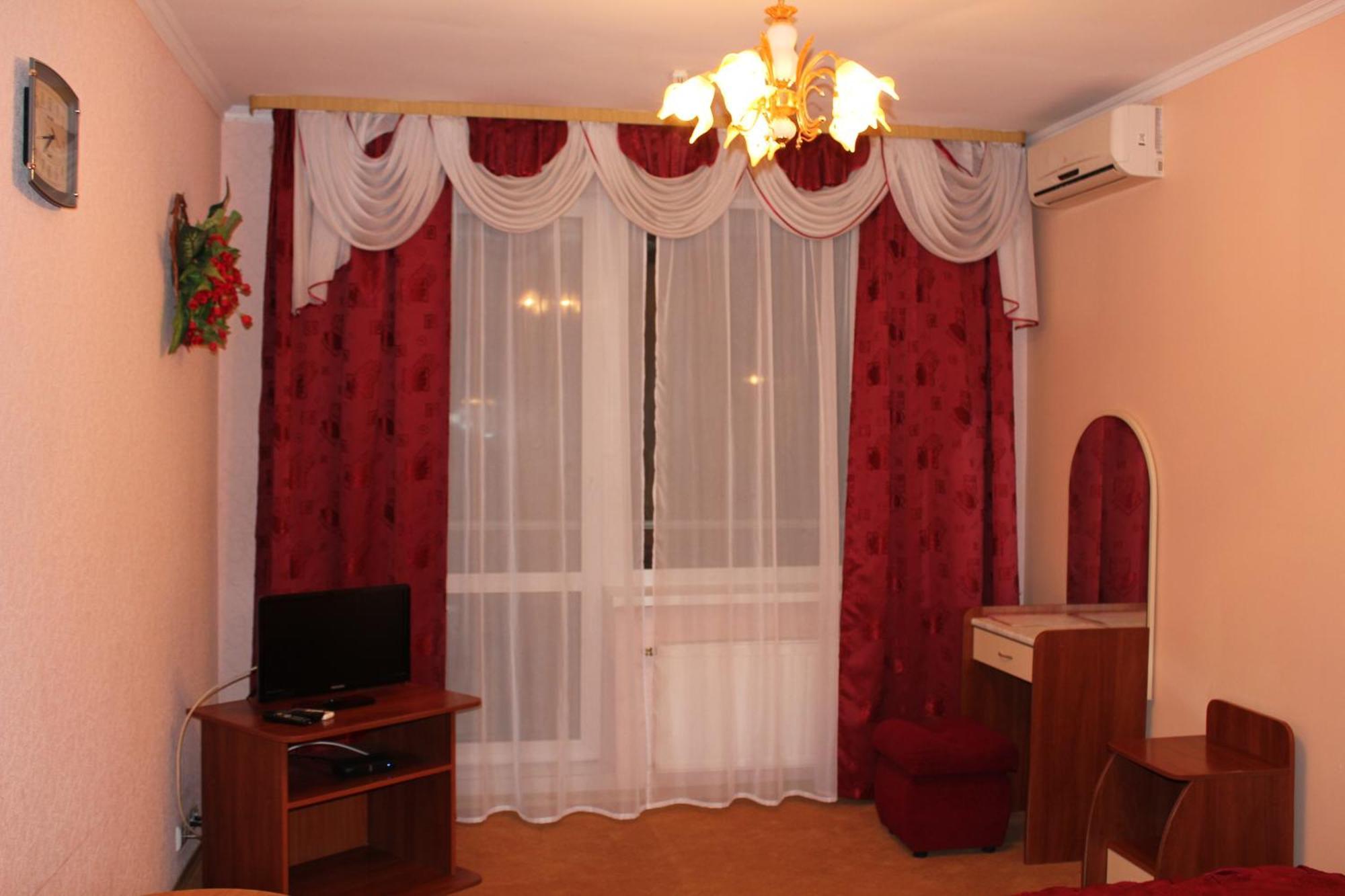 Galant Hotel Boryspilʼ Buitenkant foto