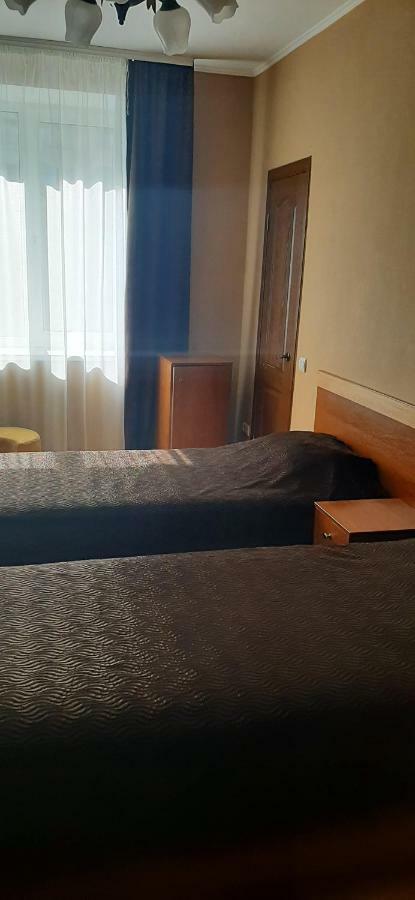 Galant Hotel Boryspilʼ Buitenkant foto